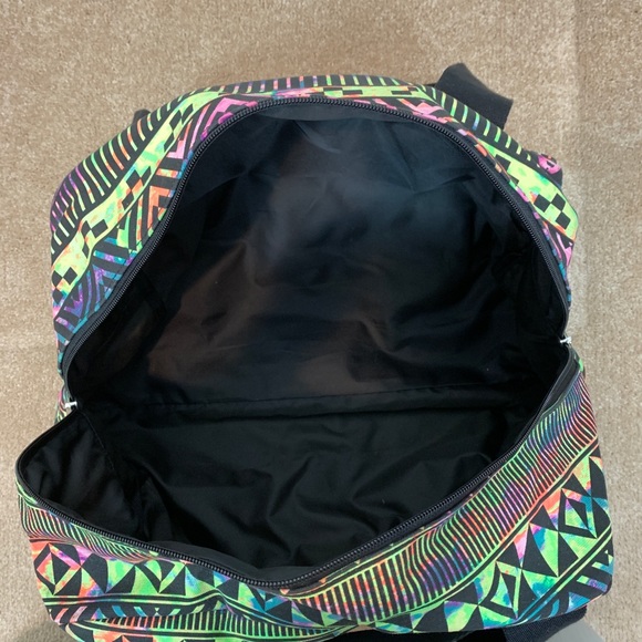 🔥PINK by Victoria’s Secret Canvas Duffel Bag🔥 - Picture 5 of 5